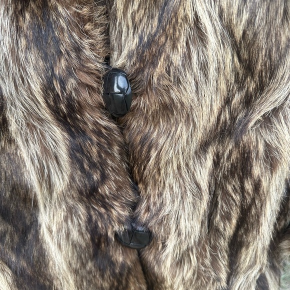 Stunning fur jacket long - Picture 9 of 10